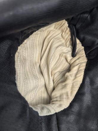 Württemberg,  Ulanka eines Gefreiten im Ulanen Regiment König Karl Nr. 19. Eigentumstück  mit Paraderabatte. Diverse Beschädigungen