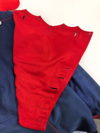 Württemberg,  Ulanka eines Gefreiten im Ulanen Regiment König Karl Nr. 19. Eigentumstück  mit Paraderabatte. Diverse Beschädigungen