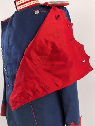 Württemberg,  Ulanka eines Gefreiten im Ulanen Regiment König Karl Nr. 19. Eigentumstück  mit Paraderabatte. Diverse Beschädigungen
