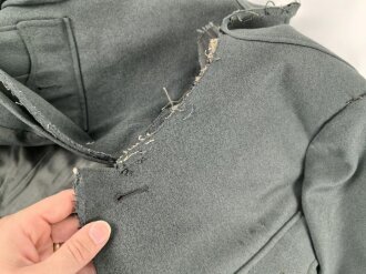 Heer, Feldbluse für einen Offizier. Eigentumstsück , die Effekten samt Vorstössen und Kragen entfernt