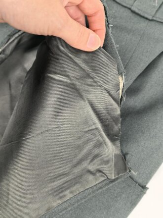 Heer, Feldbluse für einen Offizier. Eigentumstsück , die Effekten samt Vorstössen und Kragen entfernt