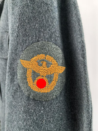 Polizei III.Reich, Feldbluse für einen Angehörigen der Gendarmerie. Kammerstück eines Herstellers aus Wien. Diverse kleine Mottenschäden, sonst gut