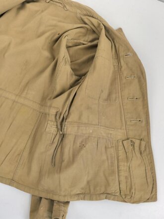 Waffen SS Tropenfeldbluse , sogenannte Sahariana. Getragenes Kammerstück mit original vernähtem Ärmaladler. Ungereinigt