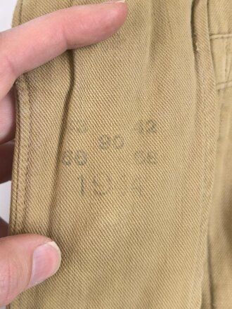 Waffen SS Tropenfeldbluse , sogenannte Sahariana. Getragenes Kammerstück mit original vernähtem Ärmaladler. Ungereinigt
