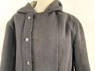 Luftwaffe, Winterwendejacke blaugrau auf weiß....