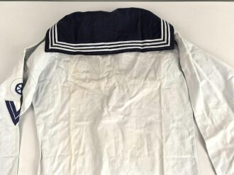 Kriegsmarine, weisses Hemd für Mannschaften. Adler original vernäht,  getragenes Kammerstück