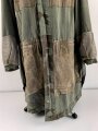 Fallschirmjäger "Knochensack" Splittertarn, Reissverschlüsse und Druckknöpfe gängig, Adler war mit dem ungebenden Stoff ausgeschnitten und wurde restauriert. getragenes Stück, das Splittermuster auf grün meliertem Material