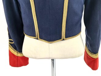 Paradejacke im belgisch / französischen Stil. Für mich nicht näher zuzuordnen. Guter Gesamtzustand