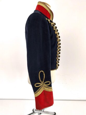 Paradejacke im belgisch / französischen Stil. Für mich nicht näher zuzuordnen. Guter Gesamtzustand