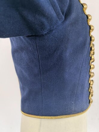 Paradejacke im belgisch / französischen Stil. Für mich nicht näher zuzuordnen. Guter Gesamtzustand