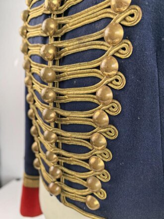Paradejacke im belgisch / französischen Stil. Für mich nicht näher zuzuordnen. Guter Gesamtzustand