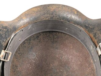 Luftwaffe, Stahlhelm Modell 1942. Innenfutter unvollständig, in allen Teilen originales Stück, ungereinigt. hkp64