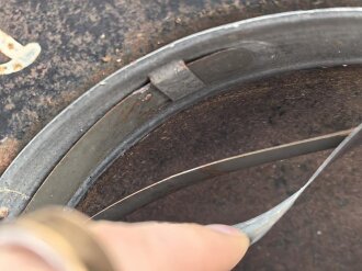 Luftwaffe, Stahlhelm Modell 1942. Innenfutter unvollständig, in allen Teilen originales Stück, ungereinigt. hkp64
