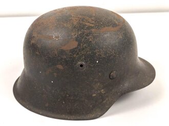 Luftwaffe, Stahlhelm Modell 1942. Innenfutter unvollständig, in allen Teilen originales Stück, ungereinigt. hkp64