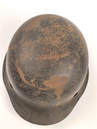 Luftwaffe, Stahlhelm Modell 1942. Innenfutter unvollständig, in allen Teilen originales Stück, ungereinigt. hkp64