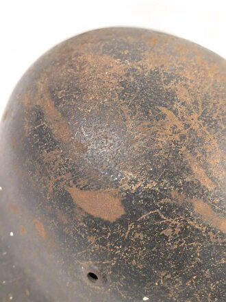 Luftwaffe, Stahlhelm Modell 1942. Innenfutter unvollständig, in allen Teilen originales Stück, ungereinigt. hkp64