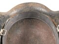 Luftwaffe, Stahlhelm Modell 1942. Innenfutter unvollständig, in allen Teilen originales Stück, ungereinigt. hkp64