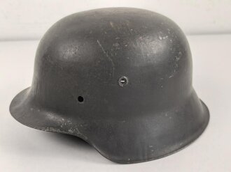 Stahlhelmglocke Modell 1942. Originallack, Hersteller ?...