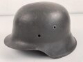 Stahlhelmglocke Modell 1942. Originallack, Hersteller ? 66. Wehrmacht oder frühe Nachkriegszeit ?