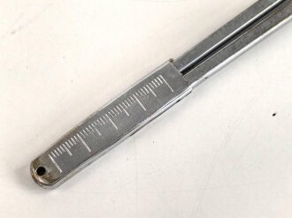 Luftwaffe, Zirkel, Radiergummi und zwei Stifte, gehört so in den "Behälter für Navigations- Lehr- und Übungsgerät Fl 98000"