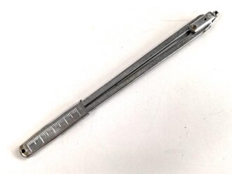 Luftwaffe, Zirkel, Radiergummi und zwei Stifte, gehört so in den "Behälter für Navigations- Lehr- und Übungsgerät Fl 98000"