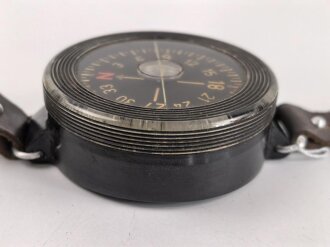 Luftwaffe, Armkompass AK39 für fliegendes Personal. Fl 23235, Bauart Kadlec. Das Armband sicherlich unrichtig ergänzt