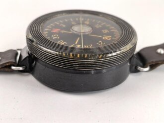 Luftwaffe, Armkompass AK39 für fliegendes Personal. Fl 23235, Bauart Kadlec. Das Armband sicherlich unrichtig ergänzt