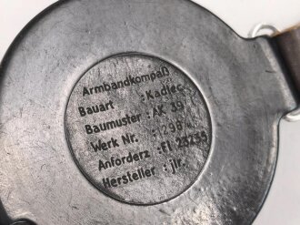Luftwaffe, Armkompass AK39 für fliegendes Personal. Fl 23235, Bauart Kadlec. Das Armband sicherlich unrichtig ergänzt