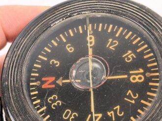 Luftwaffe, Armkompass AK39 für fliegendes Personal. Fl 23235, Bauart Kadlec. Das Armband sicherlich unrichtig ergänzt