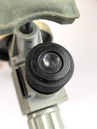 Transportkasten mit 3 Stück Pz.B.W.F.8 ( Panzer Beobachtungs Winkel Fernrohr für Bunkeranlagen ) samt Zubehör. Jeweils in gutem Zustand,  selten