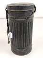 Luftwaffe, Bereitschaftsbüchse für eine Gasmaske. Luftwaffenblauer Originallack, datiert 1937. war ursprünglich eine Heeresbüchse. Ungereinigtes Stück