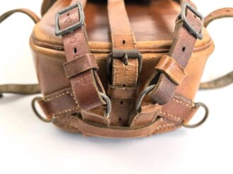Packtasche für Berittene der Wehrmacht, datiert 1943. Getragenes Stück in gutem Gesamtzustand