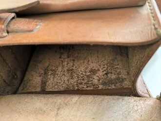 Ulanenregiment 16, Paar Packtaschen für Offiziere, guter Zustand, ungereinigt, im Deckel gestempelt