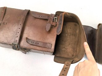 Kaiserreich, Paar Packtaschen für Offiziere, guter Gesamtzustand, ungereinigt