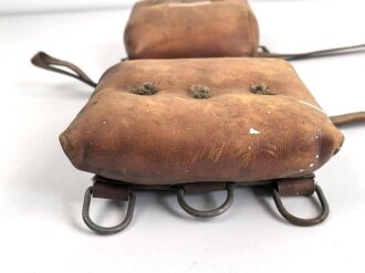 1. Weltkrieg, Kammkissen für Artillerie datiert 1915. Ungereingtes Stück