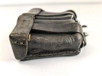 1.Weltkrieg , Patronentasche für Berittene. Getragenes Stück in gutem Zustand, markiert 1917