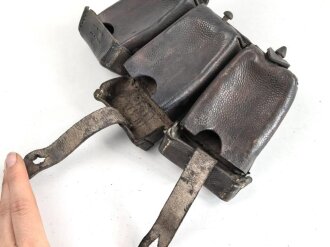 1.Weltkrieg , Patronentasche für Berittene. Leder trocken, datiert 1915
