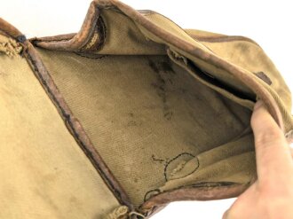 1.Weltkrieg, Paar Behelfspacktaschen aus Segeltuch. Ungereinigt, Stempel eines Train Depot