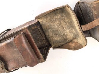 1. Weltkrieg, Paar Packtaschen für berittene, keine erkennbare Stempelung, ungereinigt