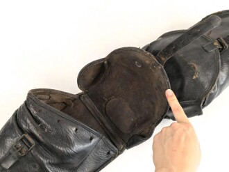 Kaiserreich und 1. Weltkrieg, Paar Packtaschen für berittene, keine erkennbare Stempelung, ungereinigt, Leder angetrocknet