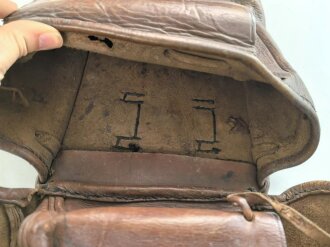 1. Weltkrieg, Packtasche für Artillerie ?, Hersteller und 1917 gestempelt. Guter Gesamtzustand, ungereinigt