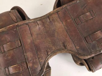 1. Weltkrieg, Packtasche für Artillerie ?, Hersteller und 1917 gestempelt. Guter Gesamtzustand, ungereinigt