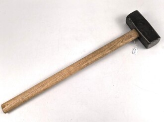 Vorschlaghammer für Fahnenschmied Wehrmacht datiert 1940. Gereinigtes Stück, der Stiel neuzeitlich ergänzt