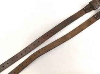 2 Stück Mittelpackriemen für Berittene , wohl ehemaliger Ostblock weiterverwendet bei der Wehrmacht