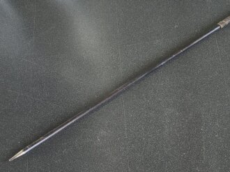 Preussen, Stahlrohrlanze Modell 1890/93. Die Drahtösen bereits durch vier Messingknöpfe ergänzt, so 1893 durchgeführt. Kammerstück von 1890. KEIN VERSAND, 3m Länge