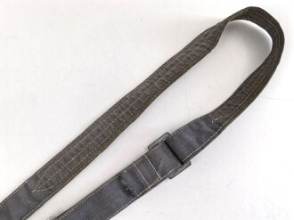 Trageriemen für einen Brotbeutel der Luftwaffe. Stark getragenes Stück