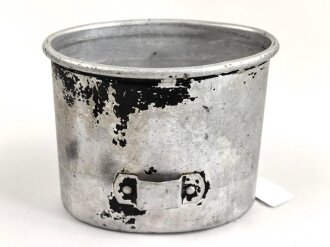 Trinkbecher für eine Feldflasche der Wehrmacht MN39