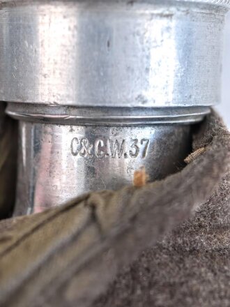 Labeflasche für Sanitätspersonal der Wehrmacht. C & C.W. 37. Ausnahmsweise mal mit den richtigen Trageriemen