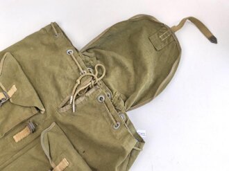 Tropenrucksack für Angehörige des Heeres. getragenes Stück, mit den zugehörigen Trageriemen