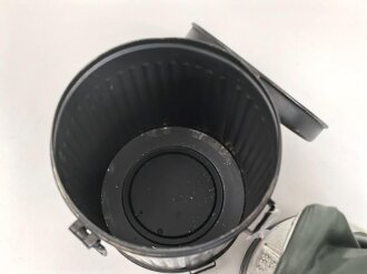 Luftschutz Volksgasmaske VM37 in Bereitschaftsbüchse. Originallack